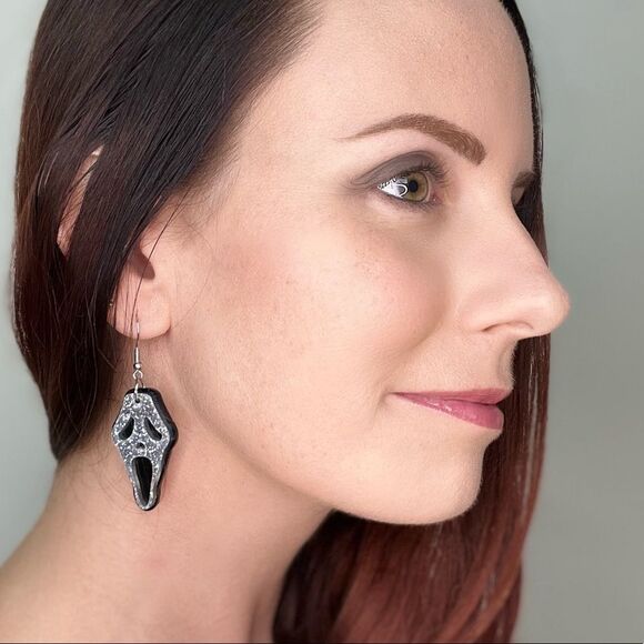 Halloween Scream Face Mask Scary Silver Black Dangle Hook Earrings - Picture 1 of 3